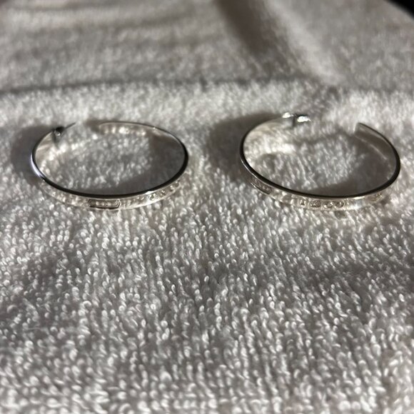 Tiffany 1837® hoop earrings in silver - Picture 7 of 9